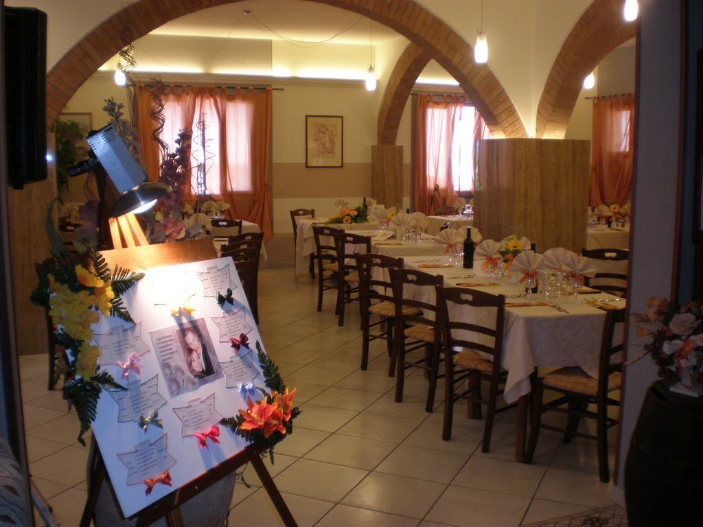 Locanda La Gozzetta Santa Luce Bagian luar foto